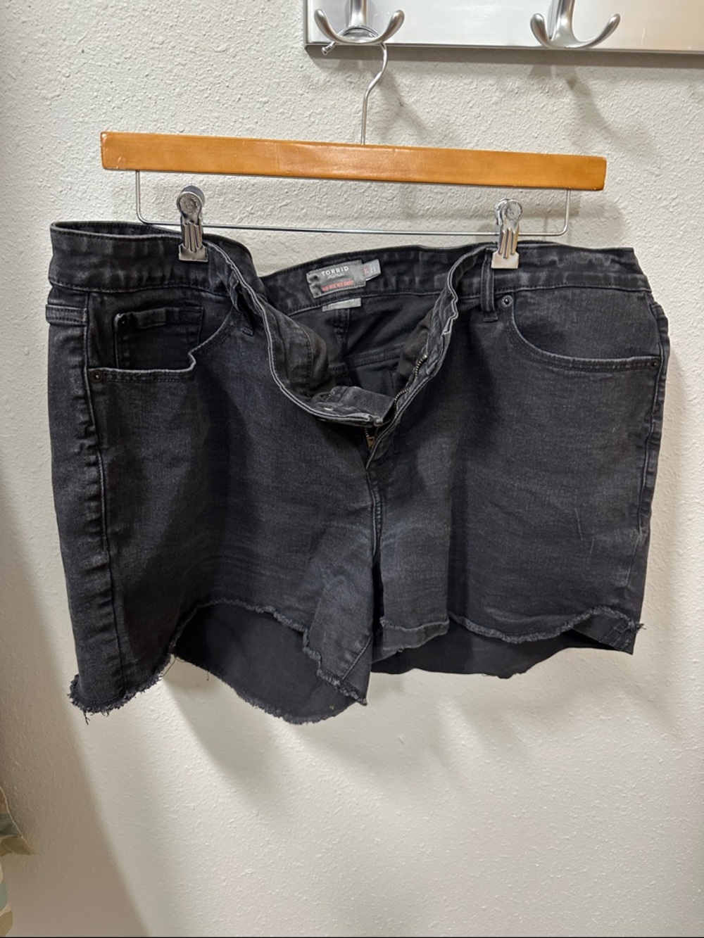 torrid ex. 24 Black Distressed Denim Shorts